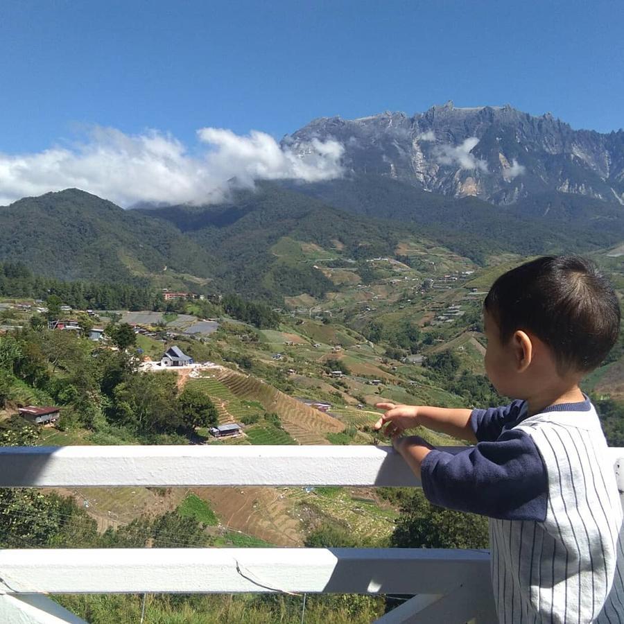 B Inspired Abode Family A Cabin Hotel Ranau Esterno foto